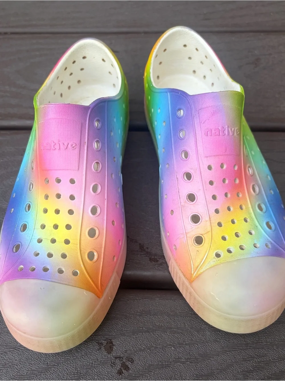 Native Jefferson Rainbow Slip-On Big Kids Shoes Size J2